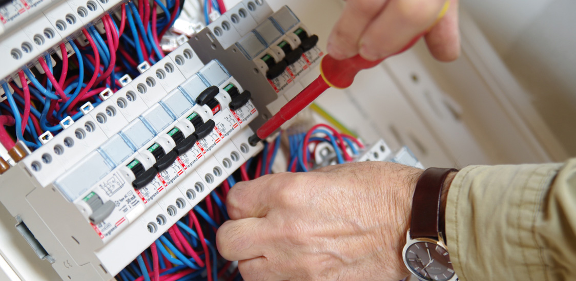Electricien Laval